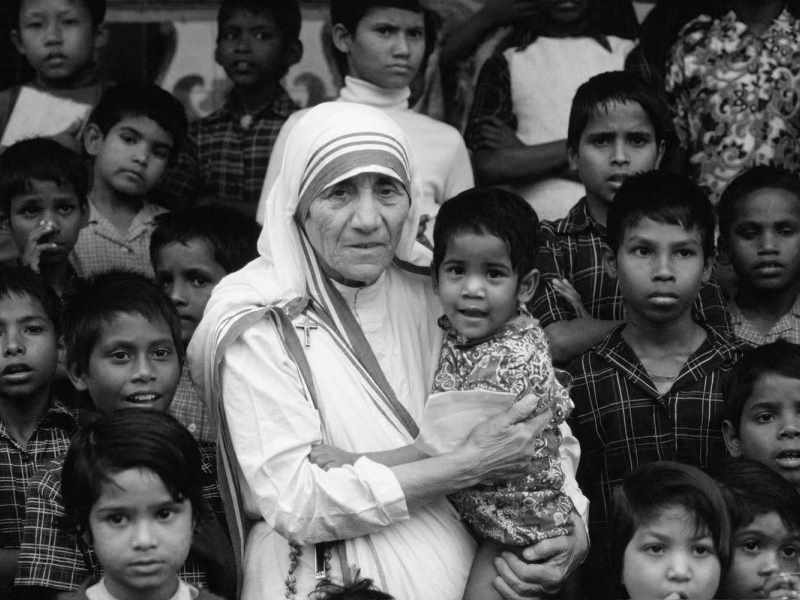 Madre Teresa, Dios y el dolor.